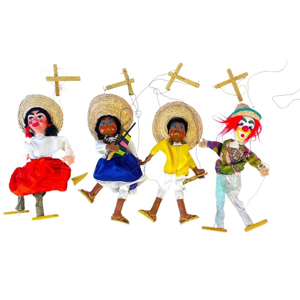 Vtg Mexican Marionette Puppets Set of 4 Acapulco Folk Art Wood Cloth Clown